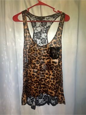 Iris Basic Leopard Print Tank with Black Lace Trim